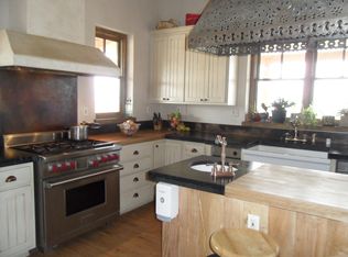35 Vista Del Oro, Cerrillos, NM 87010