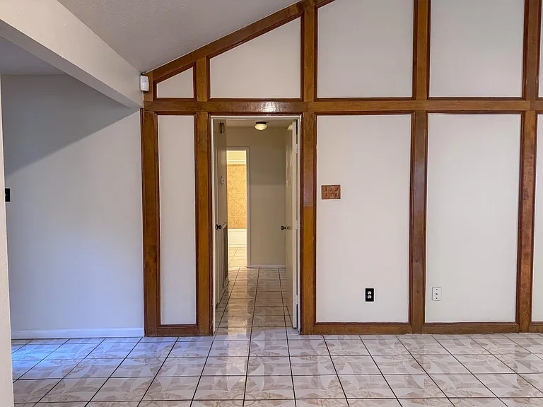 14418 Moorfield Dr — Photo 17