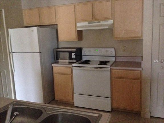 3rd image of 10831 Windsor Walk Dr APT 210