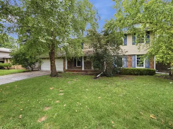 8302 E Limerick Ln, Wichita, KS 67206