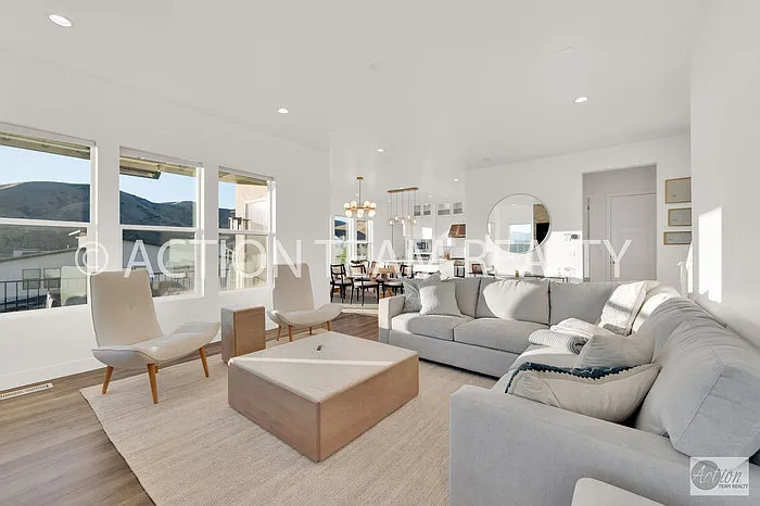 1722 W Oakridge Dr — Photo 15