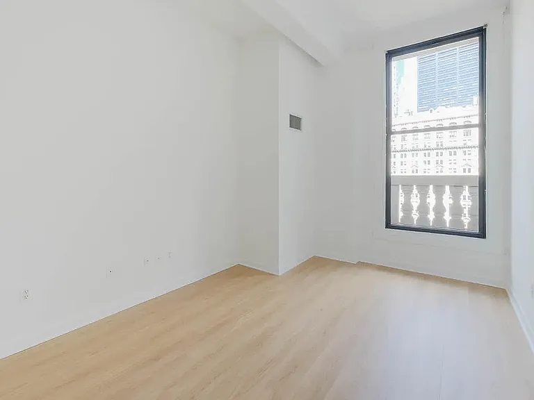 71 Broadway #6E — Photo 32