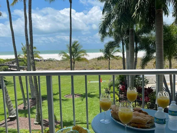 140 Seaview Ct APT 203S, Marco Island, FL 34145