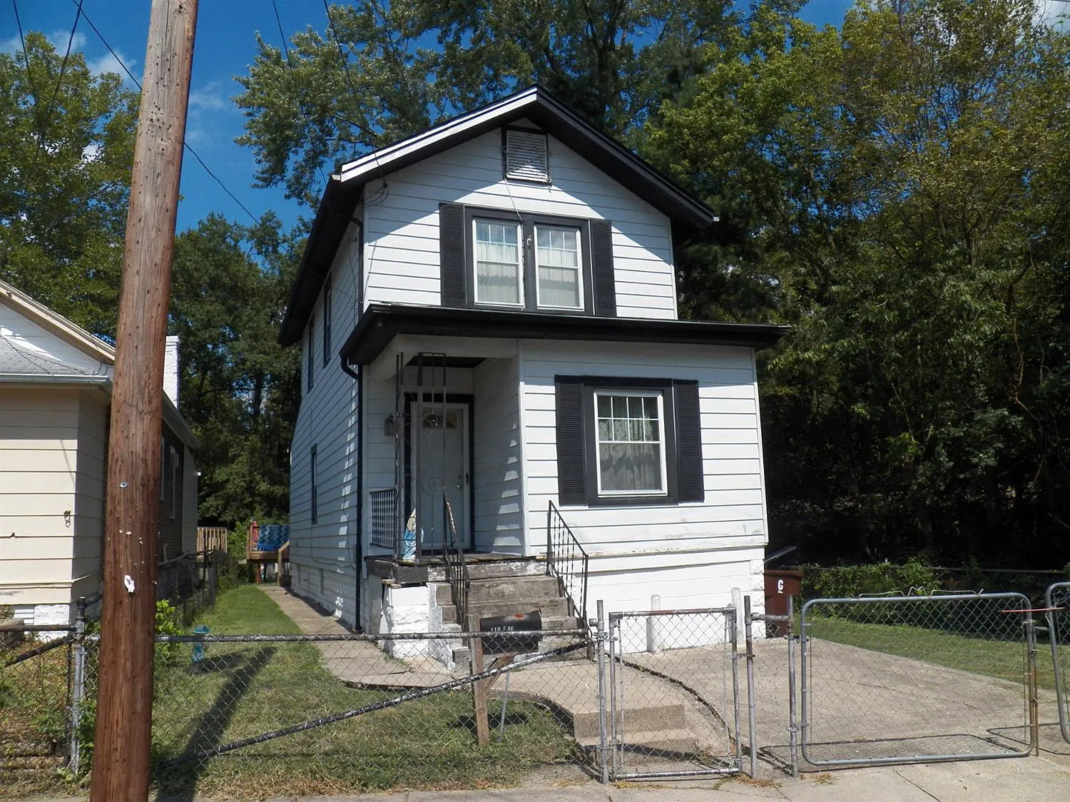 410 E 46th St photo 1