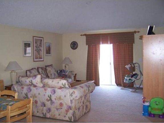 3rd image of 4721 Preserve Blvd
