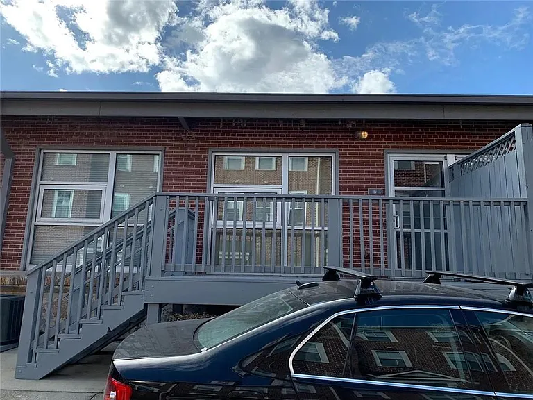 806 Marcus St SE #17 — Photo 1
