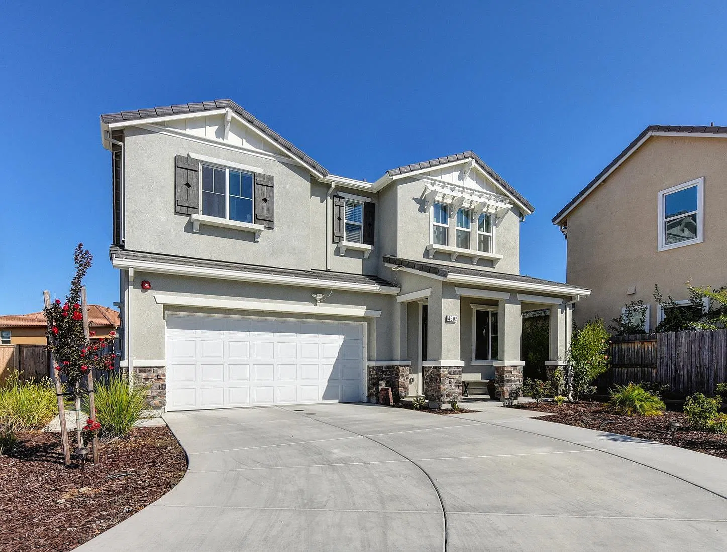 Gentry Way, Rocklin — Photo 1
