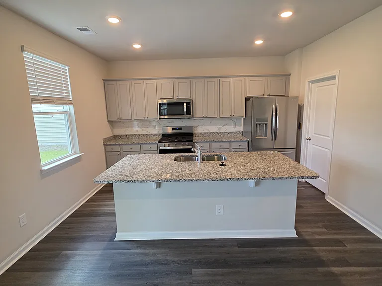 239 Londonshire Dr — Photo 8