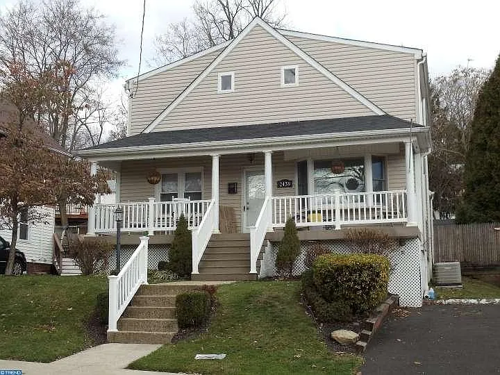 2439 Ardsley Ave photo 1