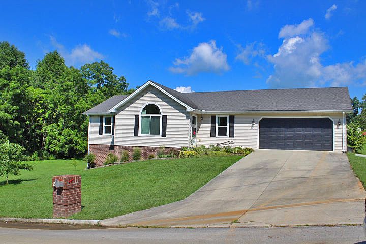 1st image of 169 Huckleberry Dr