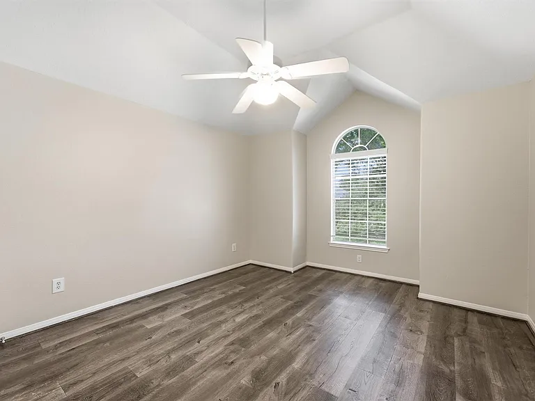 19307 Pinewood Bluff Ln — Photo 23