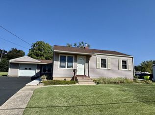 511 Phoenix St, Delavan, WI 53115