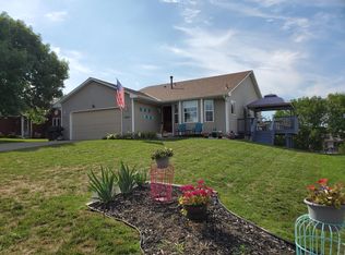 1462 Sage Ln, Shakopee, MN 55379