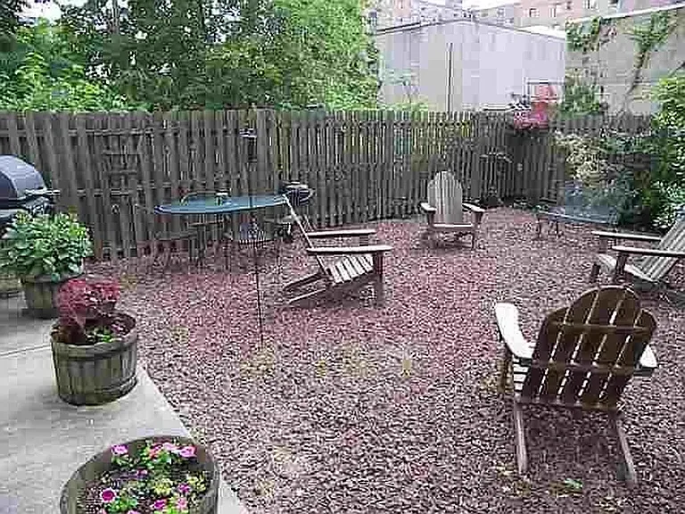318 Monroe St #1 — Photo 8