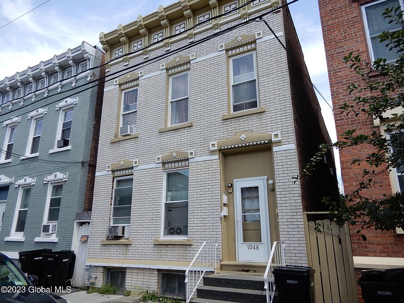 2nd image of 1048 5th Avenue