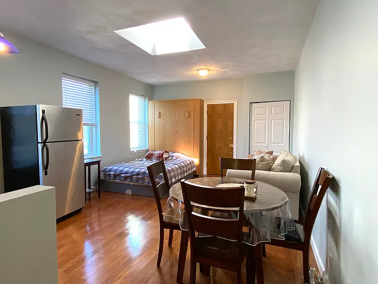 1409 Commonwealth Ave #504 — Photo 4
