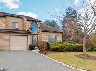 13 Castle Ridge Dr, East Hanover, NJ 07936