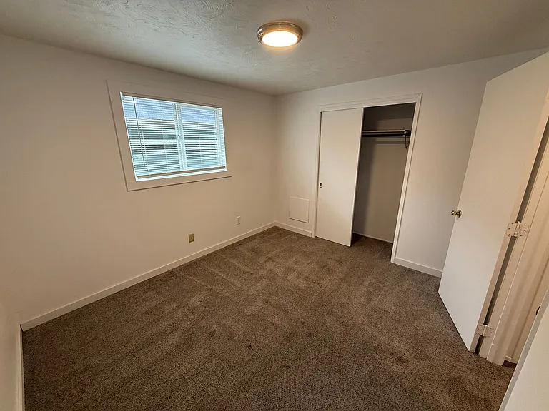 911 E Indiana Ave Apartments! — Photo 12