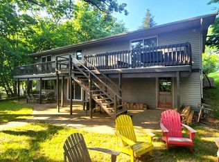 5 Clubhouse Dr, Varna, IL 61375