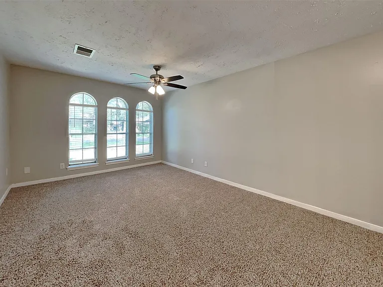 3238 Three Pines Dr — Photo 10
