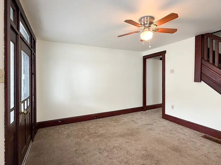337 Duke St — Photo 3