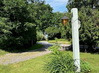 109 Platt Rd, Highgate Springs, VT 05460