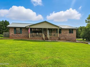 1410 Carowinds Cir, Maryville, TN 37803