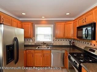 45 Scenic Dr, Freehold, NJ 07728