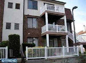 1st image of 6223 Hilltop Dr