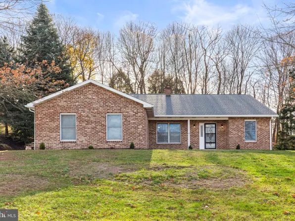 451 Boyer St, Halifax, PA 17032