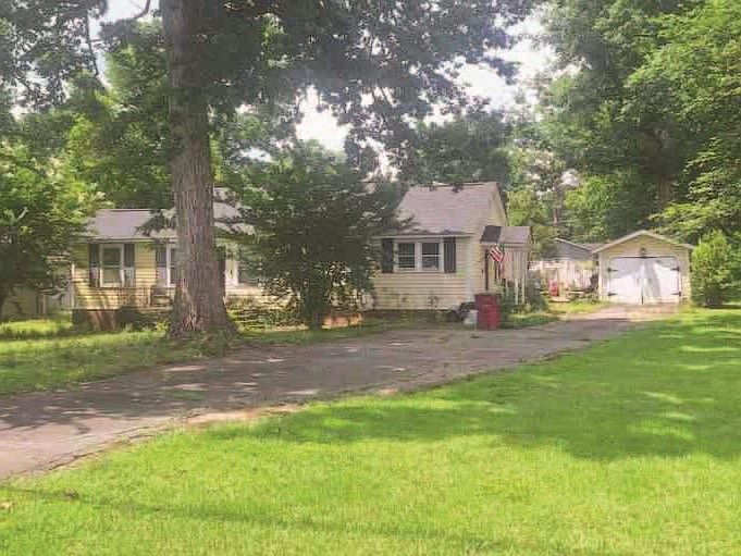 1st image of 154 Stewart Ave