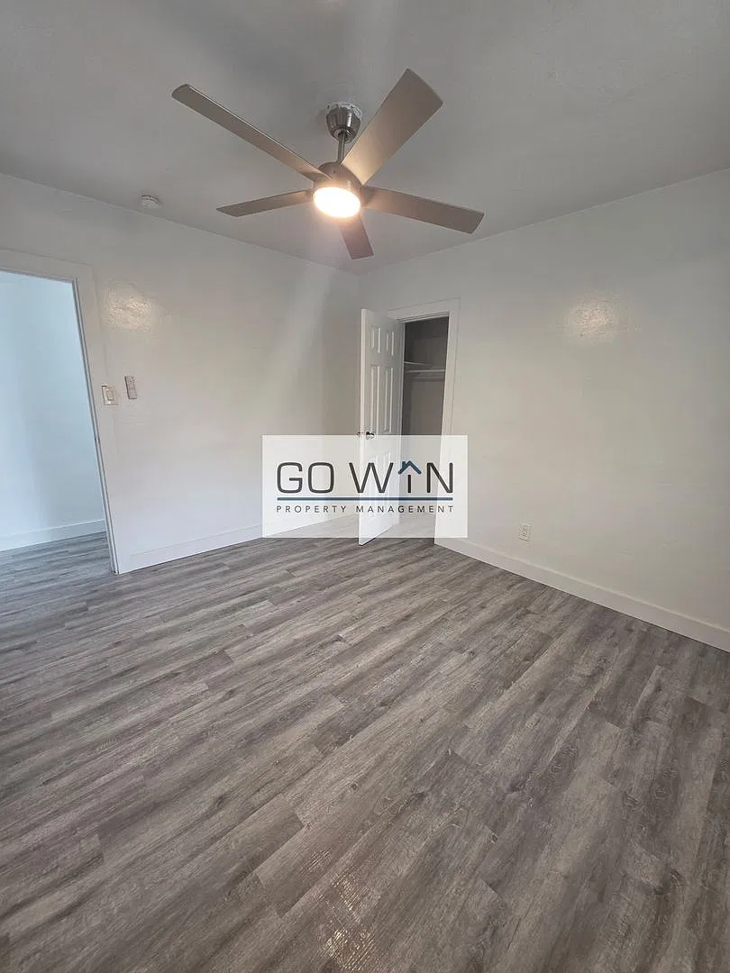 2310 East Roosevelt Street — Photo 2