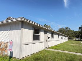 4237 Moncrief Rd W, Jacksonville, FL