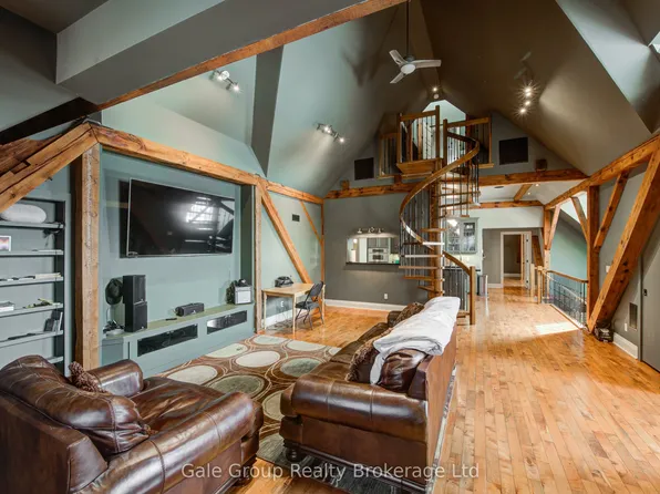 81 Broadway St #11, Woodstock, ON N4S 3A1