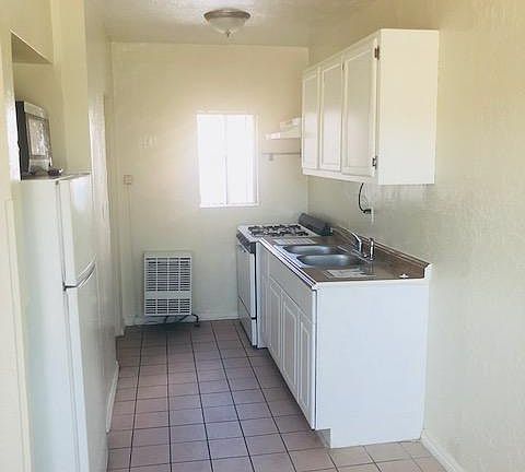 3rd image of 4601 Valley Blvd APT 7