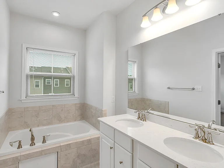 160 Seneca Pl — Photo 21