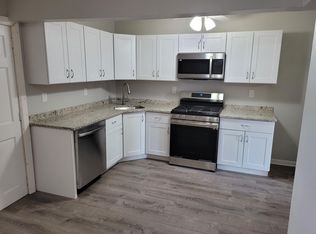 63 James St, Lodi, NJ 07644