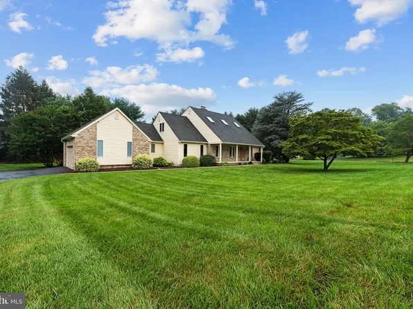 1 McCormick Dr, Hockessin, DE 19707