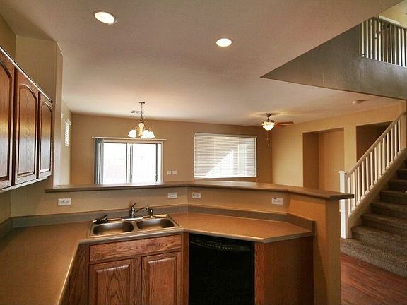 2nd image of 17369 W Holland Ln