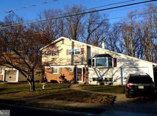 30 Mark Twain Dr, Hamilton, NJ 08690