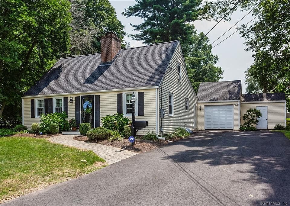 1st image of 56 Orchard Ln