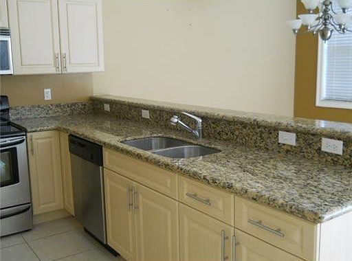 3rd image of 3432 NE 13th Avenue #0