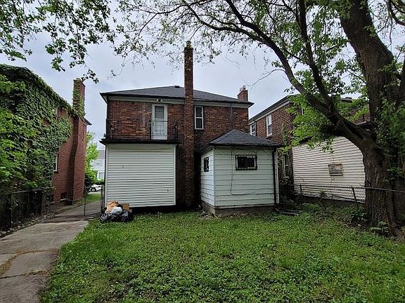 3rd image of 18510 Hartwell St