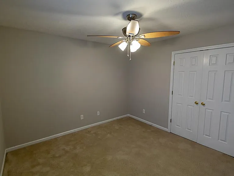 7624 Pleasantville Way — Photo 35