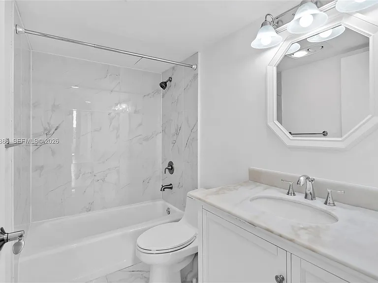 151 Crandon Blvd #441 — Photo 14