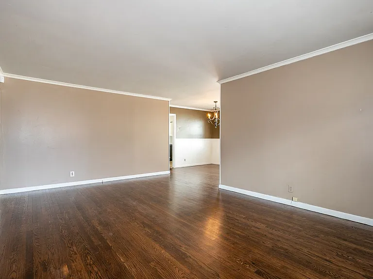 528 S Quebec Ave — Photo 4