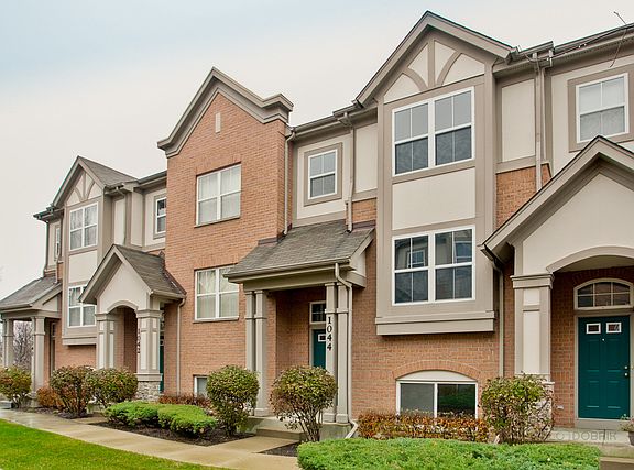 2nd image of 1044 N Claremont Dr