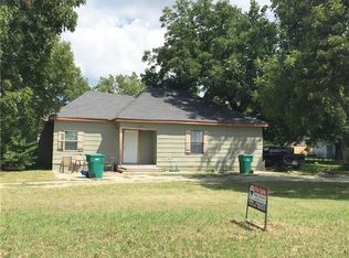 702 S Lee St, Valley View, TX 76272