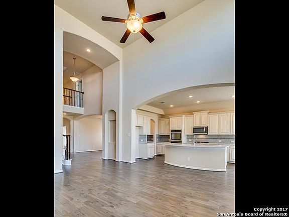4th image of 12105 Merritt Villa