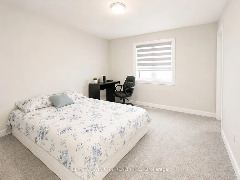 514 Bridgemill Cres — Photo 22